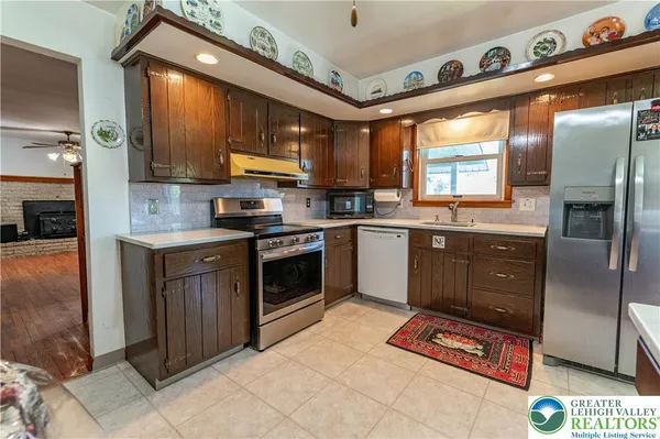 $449,900 | 4441 Nicholas Street, Easton, PA 18045