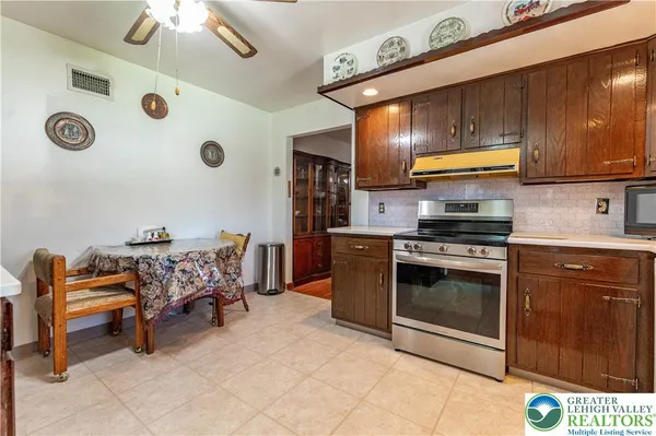 $449,900 | 4441 Nicholas Street, Easton, PA 18045