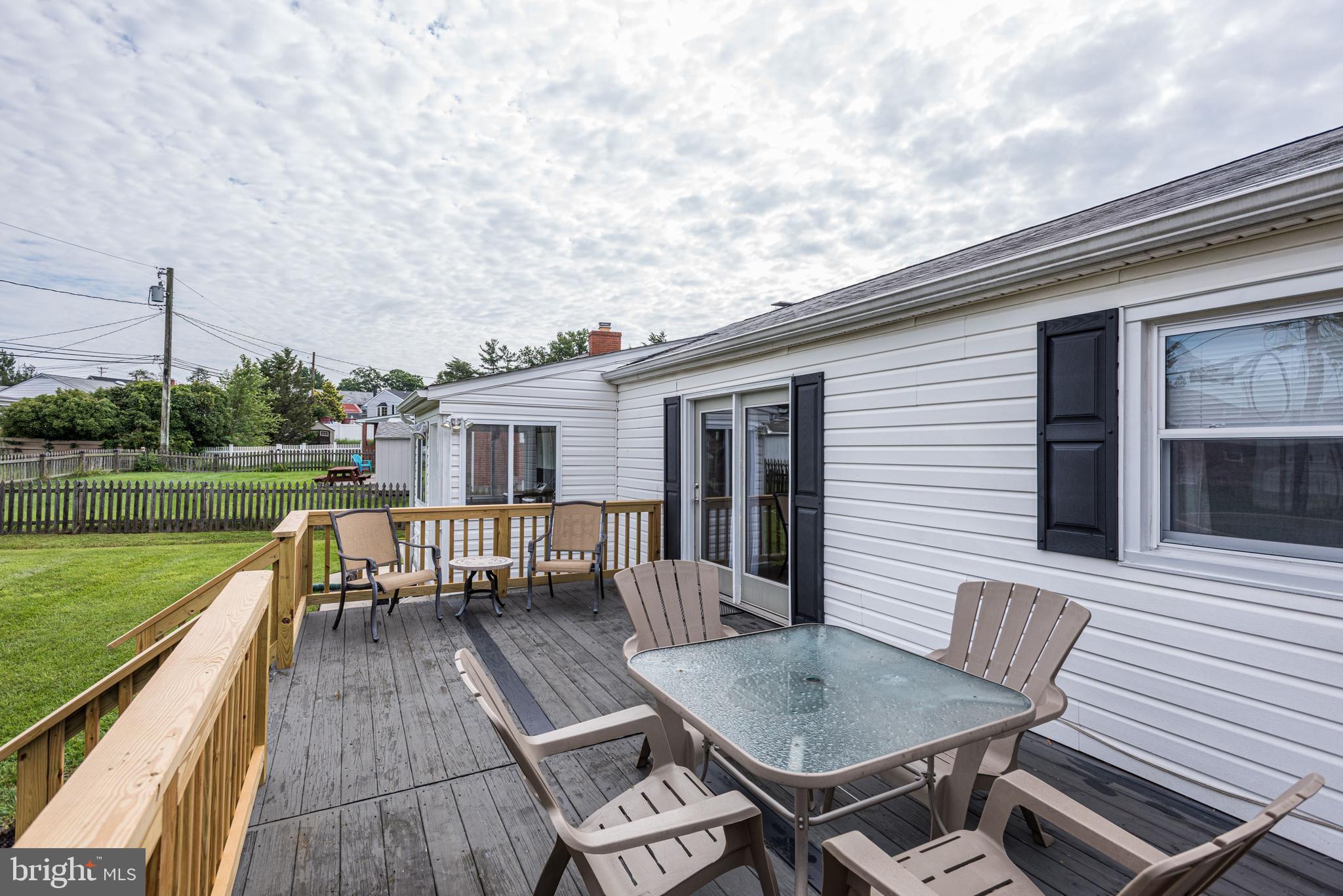 2416 Harwood Road Baltimore, MD 21234 - Photo 26 of 31 Deck