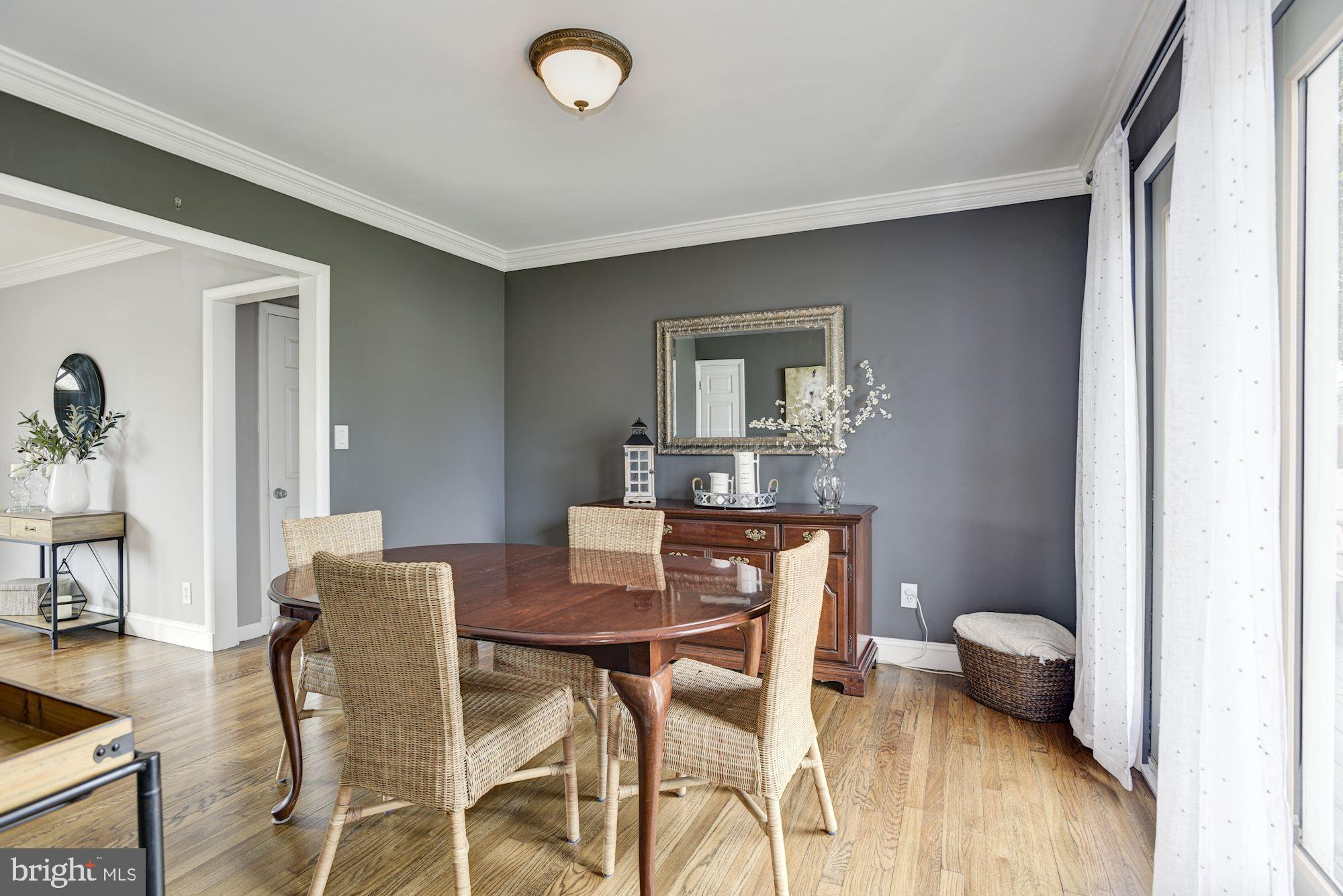 2416 Harwood Road Baltimore, MD 21234 - Photo 7 of 31 Dining Room