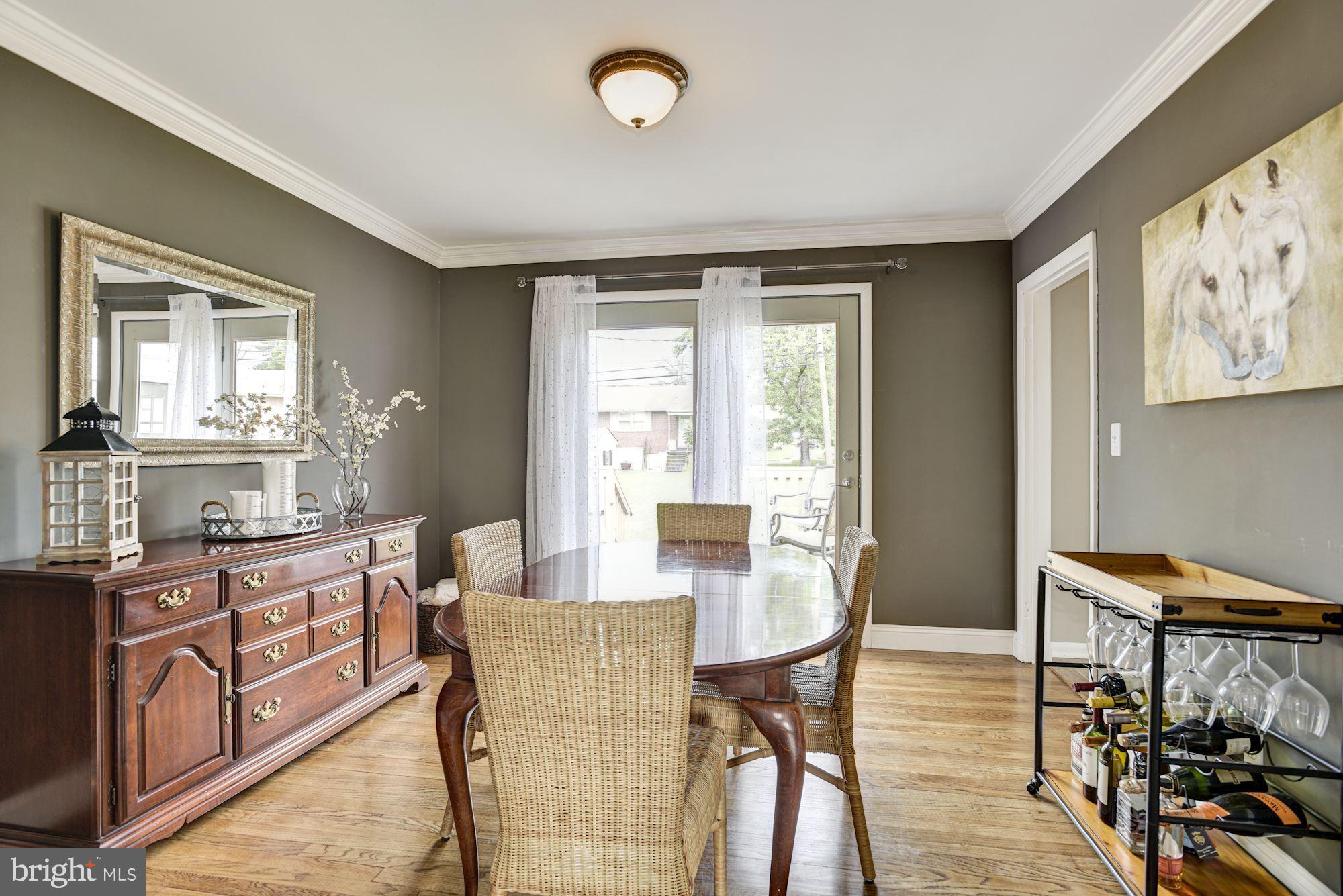 2416 Harwood Road Baltimore, MD 21234 - Photo 8 of 31 Dining Room