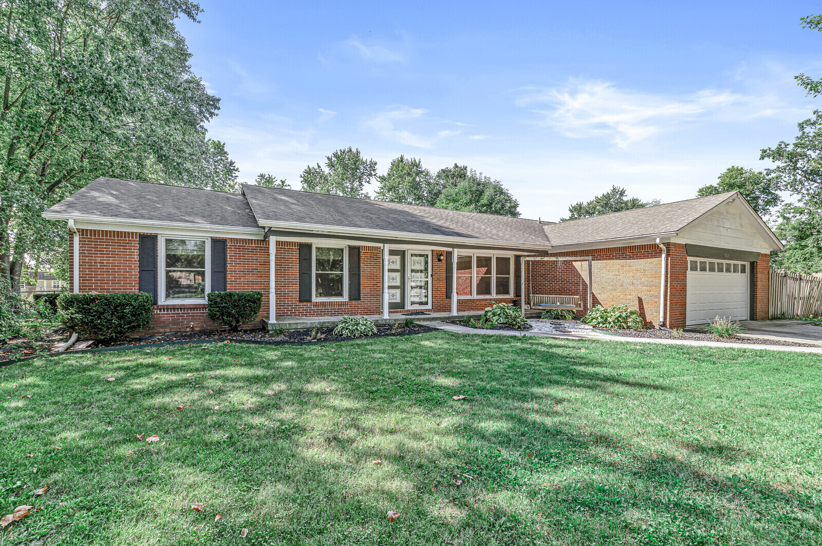 7825 Walnut Drive Avon, IN 46123 - Photo 5 of 33