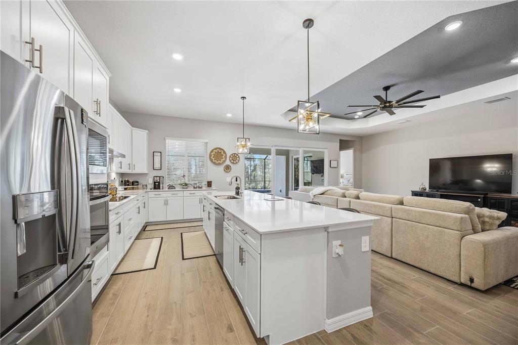 12981 Tulum Loop Venice, FL 34293 - Photo 8 of 32