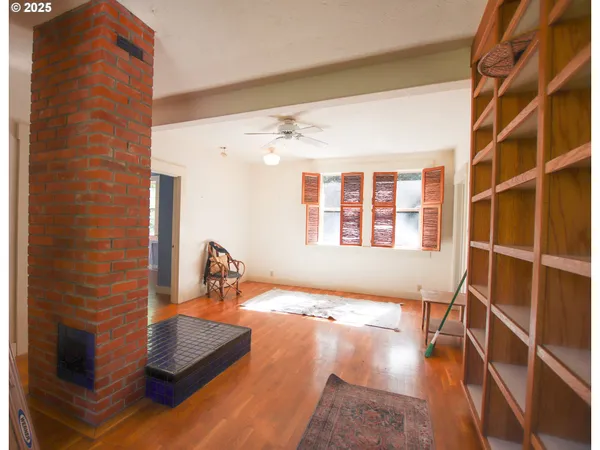 $995,000 | 92976 Deadwood Creek Road, Deadwood, OR 97430