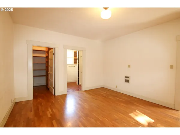 $995,000 | 92976 Deadwood Creek Road, Deadwood, OR 97430