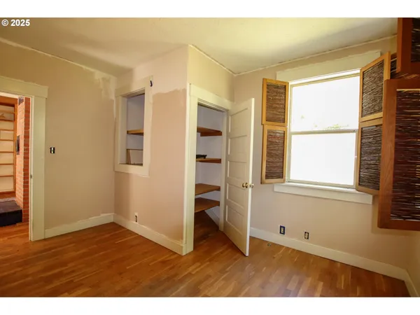 $995,000 | 92976 Deadwood Creek Road, Deadwood, OR 97430