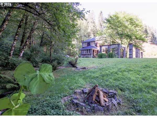 $995,000 | 92976 Deadwood Creek Road, Deadwood, OR 97430