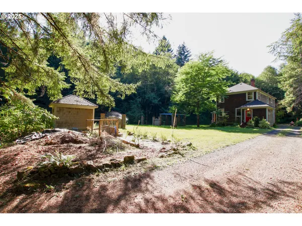 $995,000 | 92976 Deadwood Creek Road, Deadwood, OR 97430