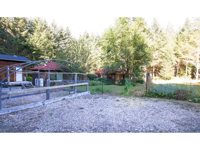 $1,050,000 | 92976 Deadwood Creek Road, Deadwood, OR 97430