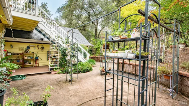 $1,280,000 | 113 Heidi Lane, Cloverdale, CA 95425