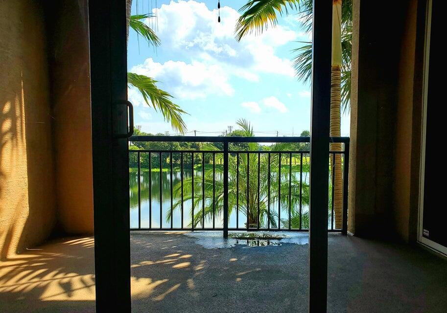 1660 Renaissance Commons Boulevard, Unit 2208 Boynton Beach, FL 33426 - Photo 3 of 18 20240717192109234078000000-o