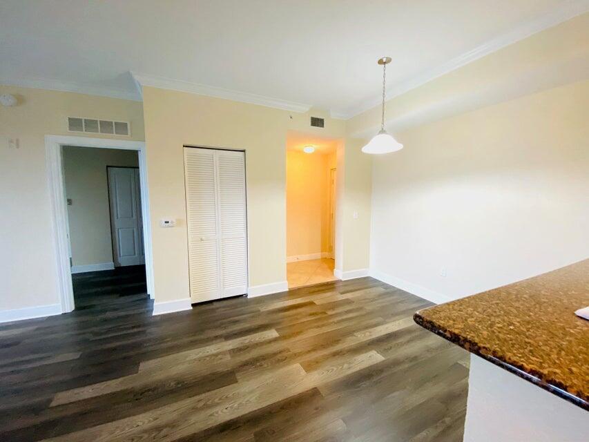 1660 Renaissance Commons Boulevard, Unit 2208 Boynton Beach, FL 33426 - Photo 4 of 18 20240717192110209996000000-o
