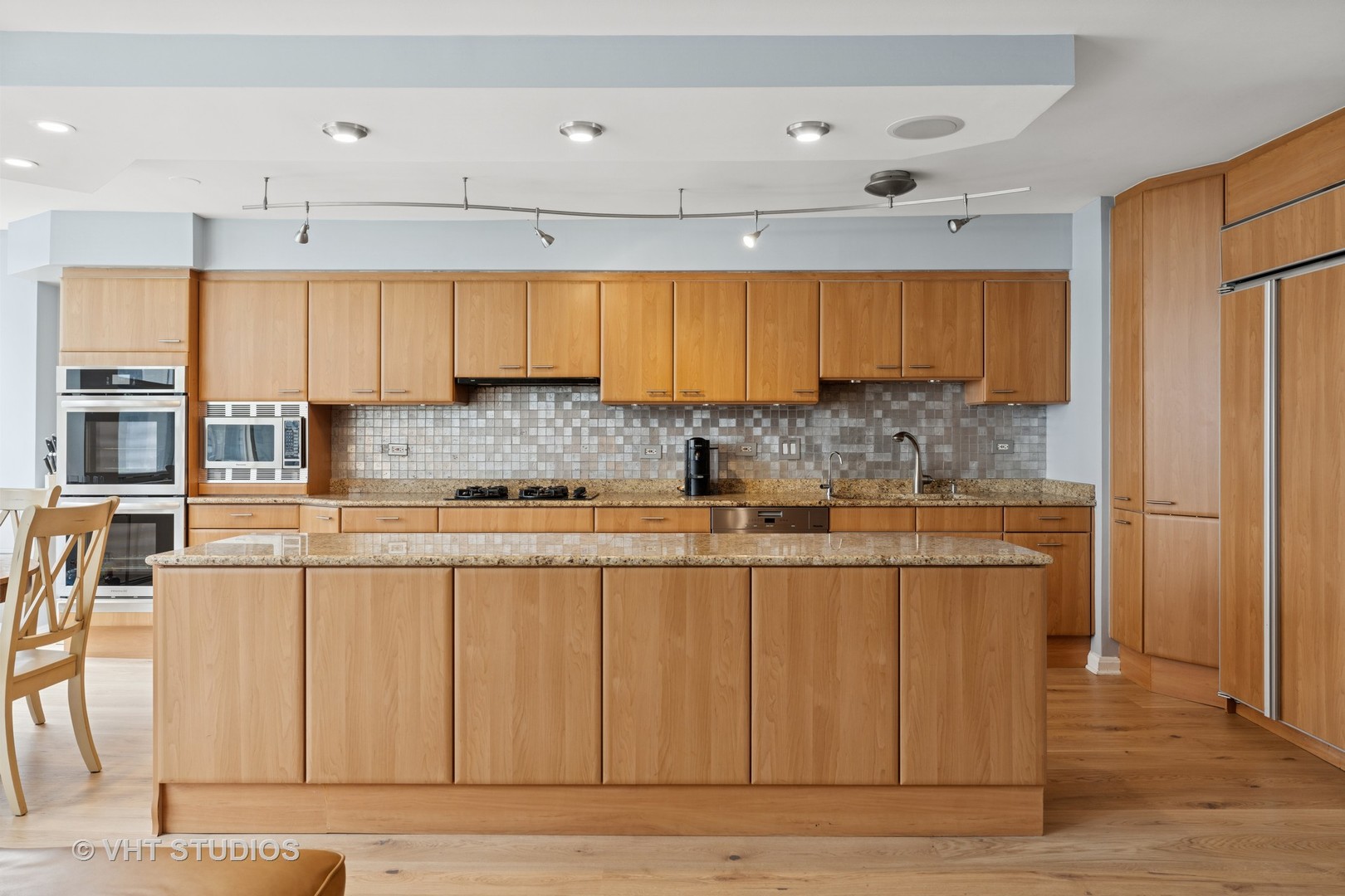 40 East Cedar Street, Unit 8CD Chicago, IL 60611 - Photo 8 of 21