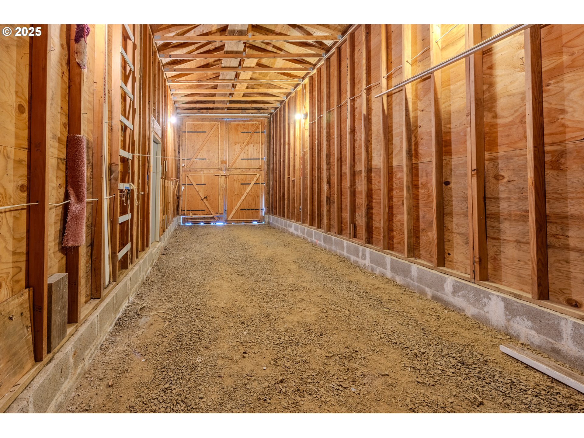 87830 Terrace View Drive Florence, OR 97439 - Photo 29 of 43 RV Garage