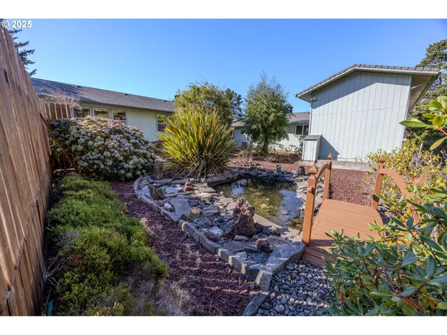 $435,000 | 87830 Terrace View Drive, Florence, OR 97439