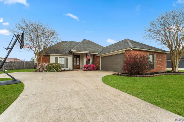 $359,900 | 12490 Plantation Creek Drive, Geismar, LA 70734