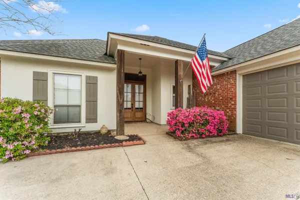 $359,900 | 12490 Plantation Creek Drive, Geismar, LA 70734