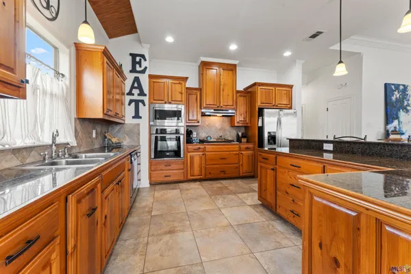 $359,900 | 12490 Plantation Creek Drive, Geismar, LA 70734