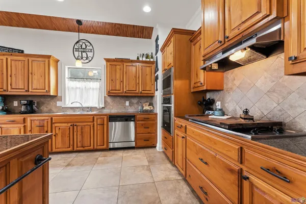 $359,900 | 12490 Plantation Creek Drive, Geismar, LA 70734