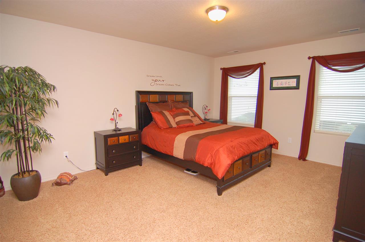 1710 West Tree Lane Spokane, WA 99208 - Photo 8 of 18 Gallery Image 8