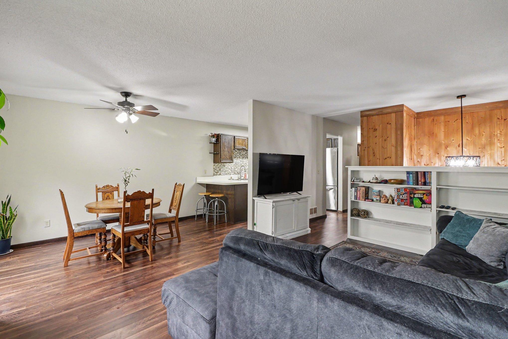 4490 Woodgate Point Eagan, MN 55122 - Photo 3 of 24