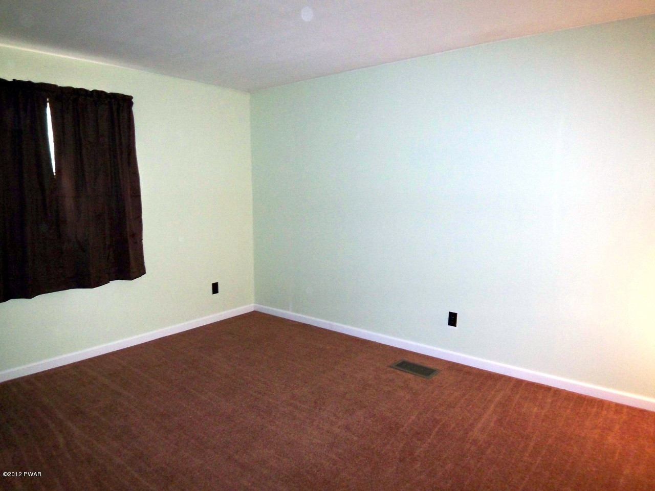 22 Ferris Road Hawley, PA 18428 - Photo 13 of 16 Gallery Image 13