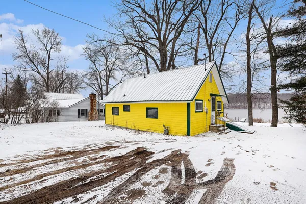 $239,900 | 12093 Winans Drive, Dowling, MI 49050