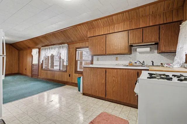 $239,900 | 12093 Winans Road, Dowling, MI 49050