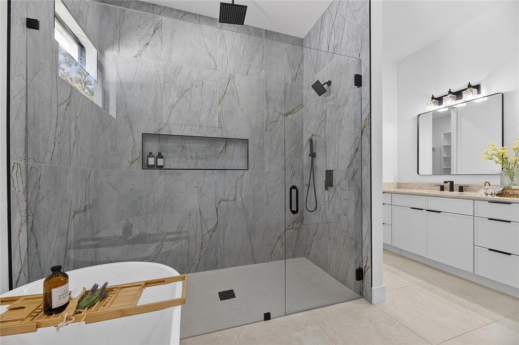 2335 Oak Terrace Sarasota, FL 34231 - Photo 34 of 82