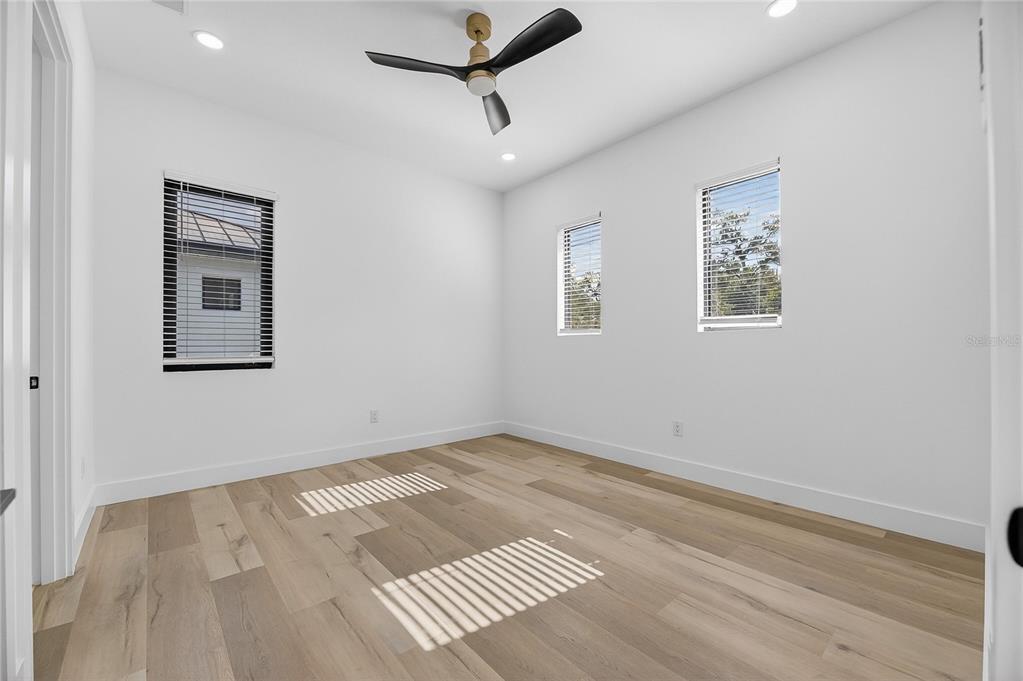2335 Oak Terrace Sarasota, FL 34231 - Photo 42 of 82 a view of an empty room with a window