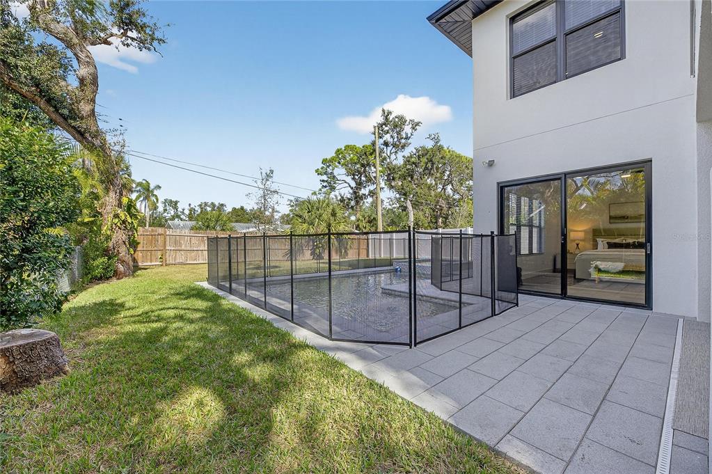 2335 Oak Terrace Sarasota, FL 34231 - Photo 65 of 82