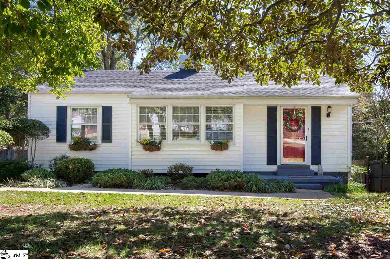 107 Rutledge Avenue Greenville, SC 29617 - Photo 1 of 18 Gallery Image 1