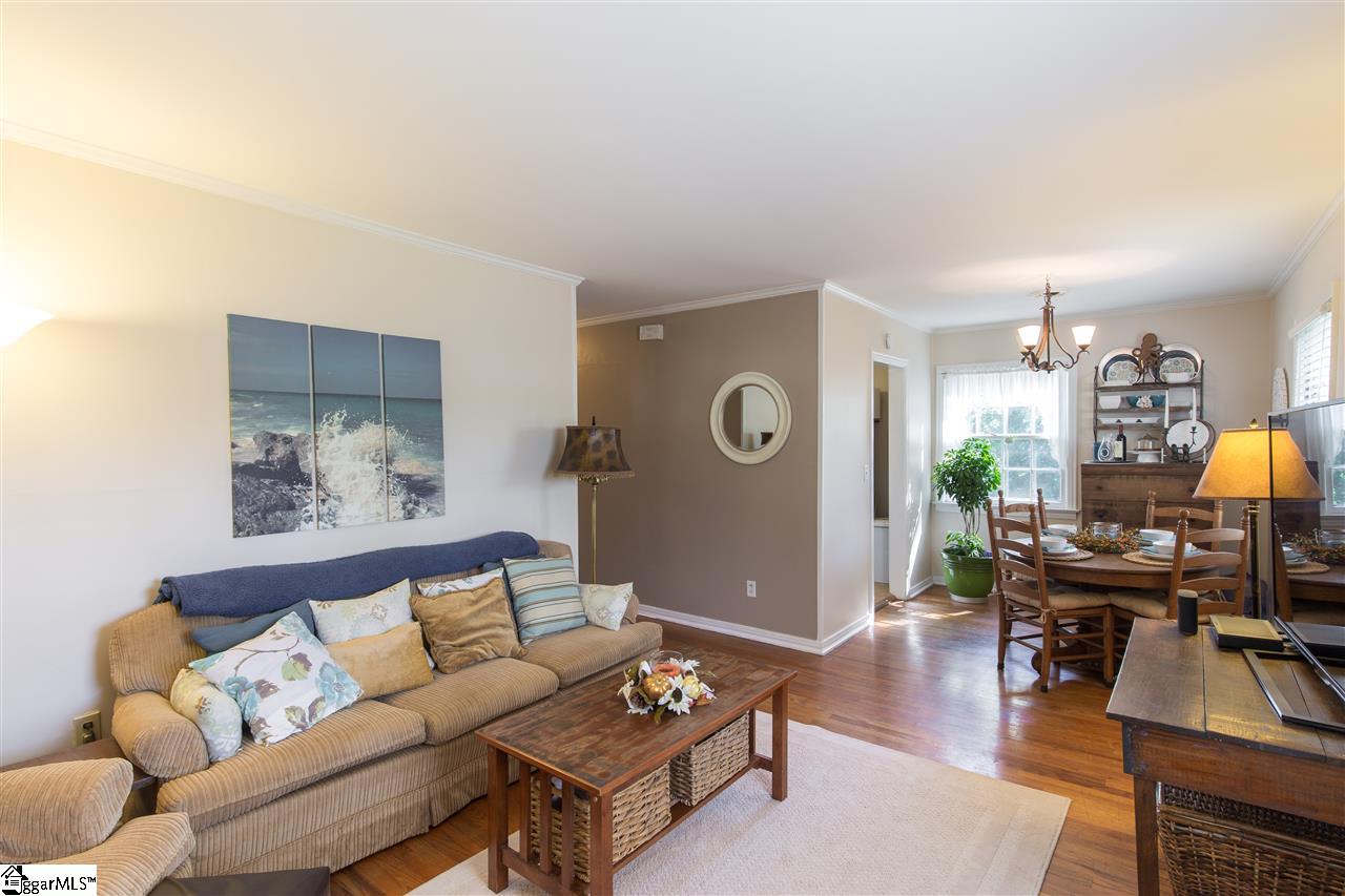 107 Rutledge Avenue Greenville, SC 29617 - Photo 2 of 18 Gallery Image 2