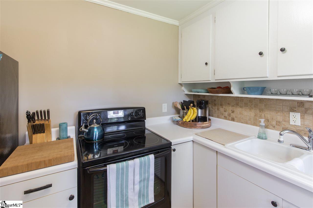 107 Rutledge Avenue Greenville, SC 29617 - Photo 14 of 18 Gallery Image 14