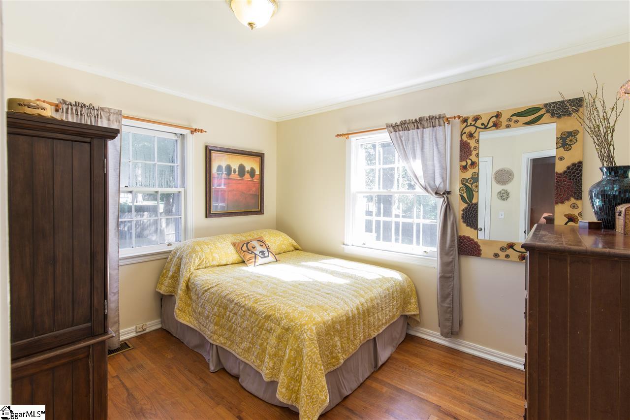 107 Rutledge Avenue Greenville, SC 29617 - Photo 6 of 18 Gallery Image 6