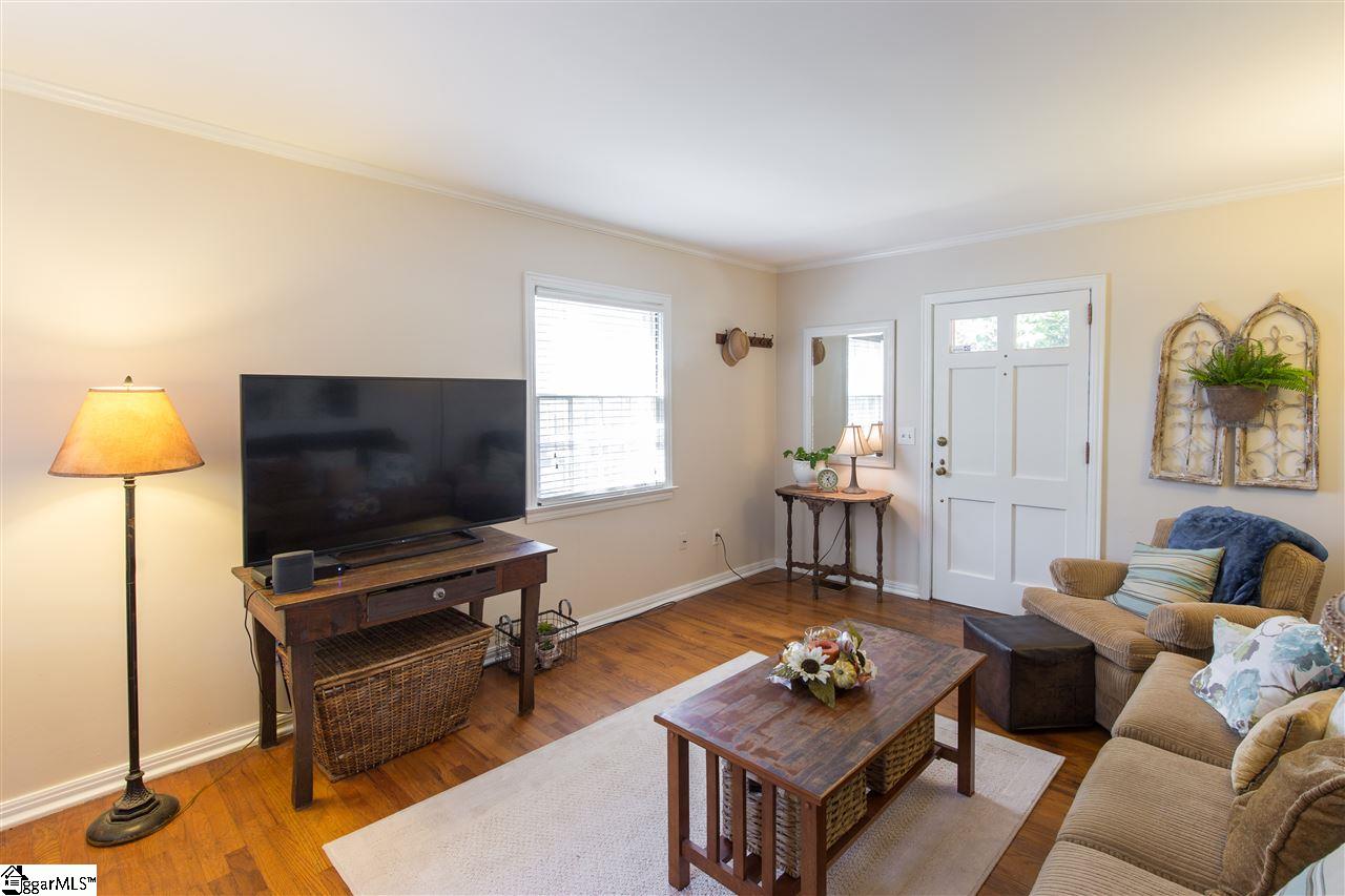 107 Rutledge Avenue Greenville, SC 29617 - Photo 8 of 18 Gallery Image 8