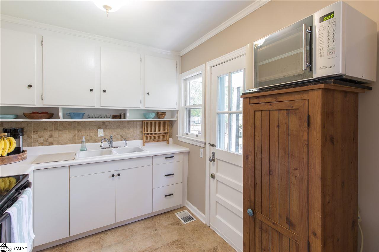 107 Rutledge Avenue Greenville, SC 29617 - Photo 10 of 18 Gallery Image 10