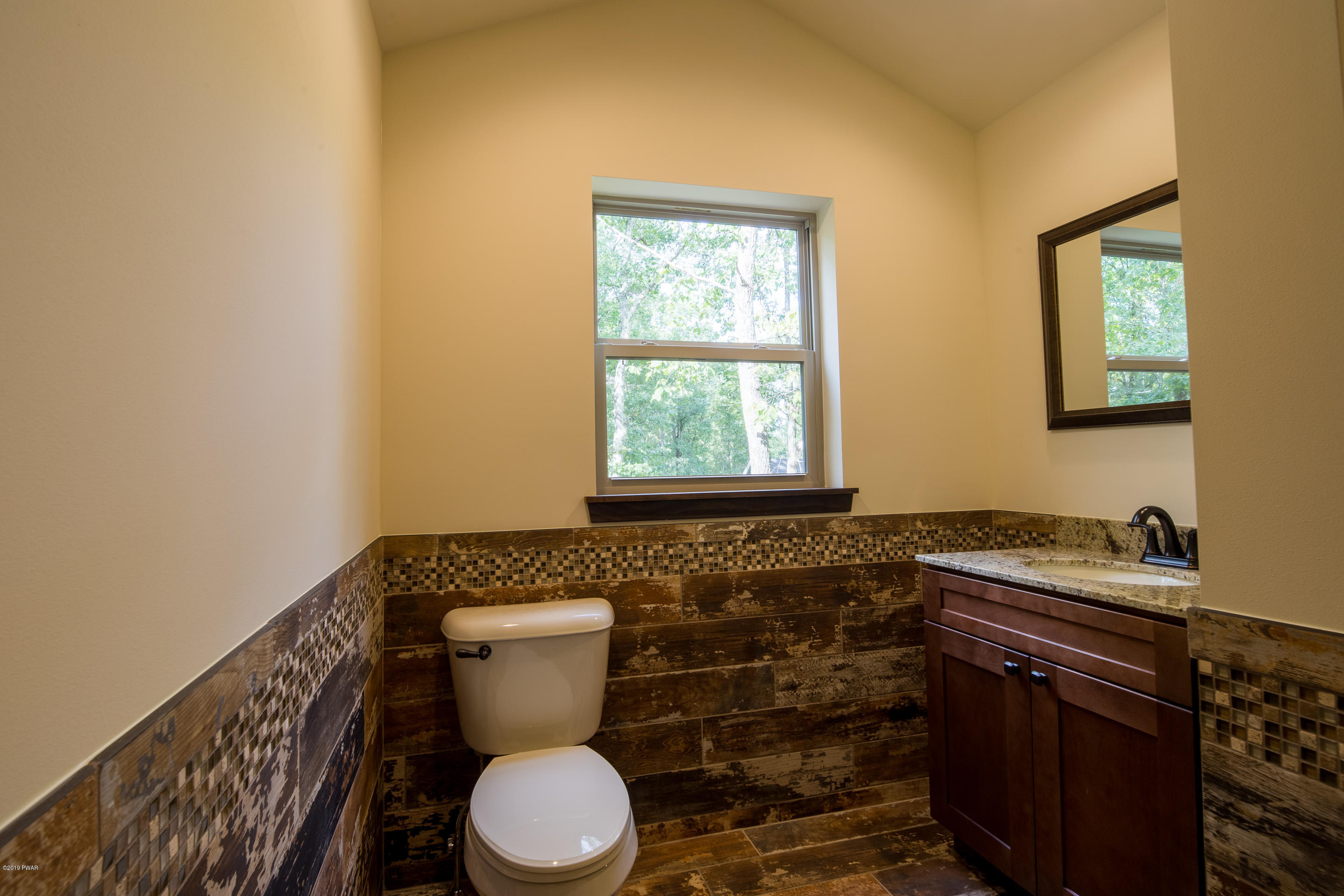 152 Tanager Road Lackawaxen, PA 18435 - Photo 10 of 25 IMG_4911-HDR