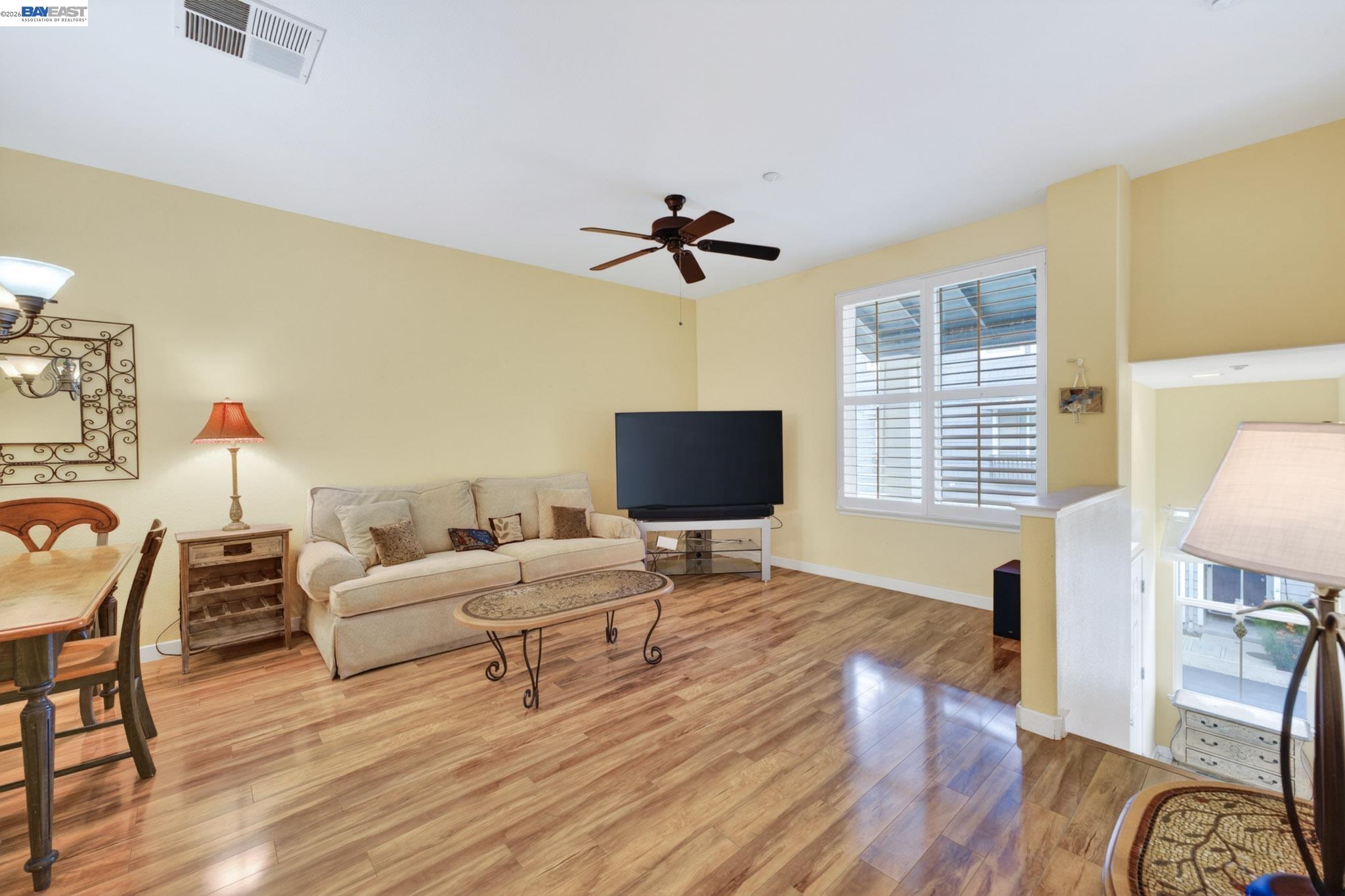 655 Veranda Circle Hayward, CA 94541 - Photo 8 of 41