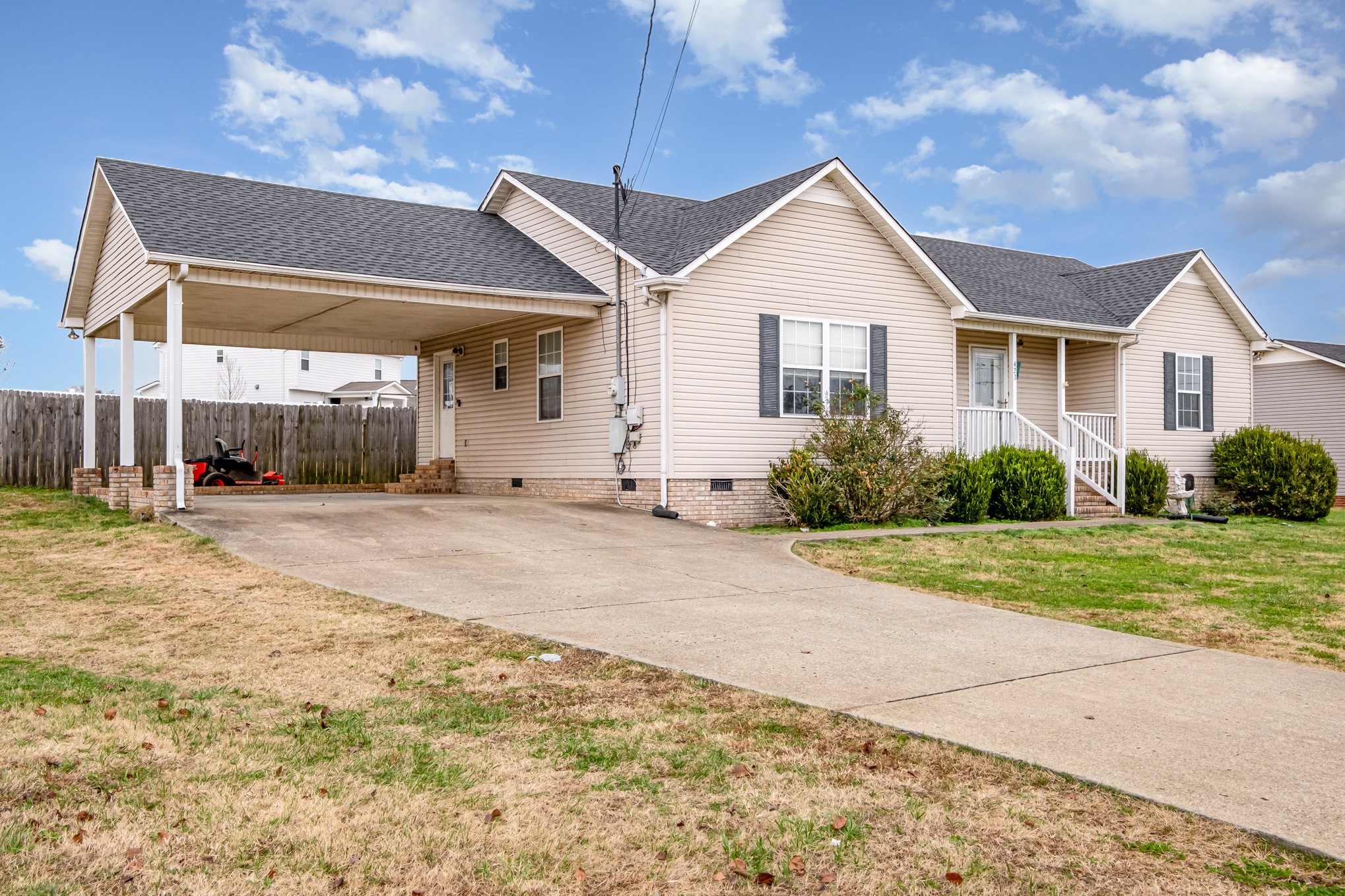 423 Brookside Drive Mount Pleasant, TN 38474 - Photo 2 of 22
