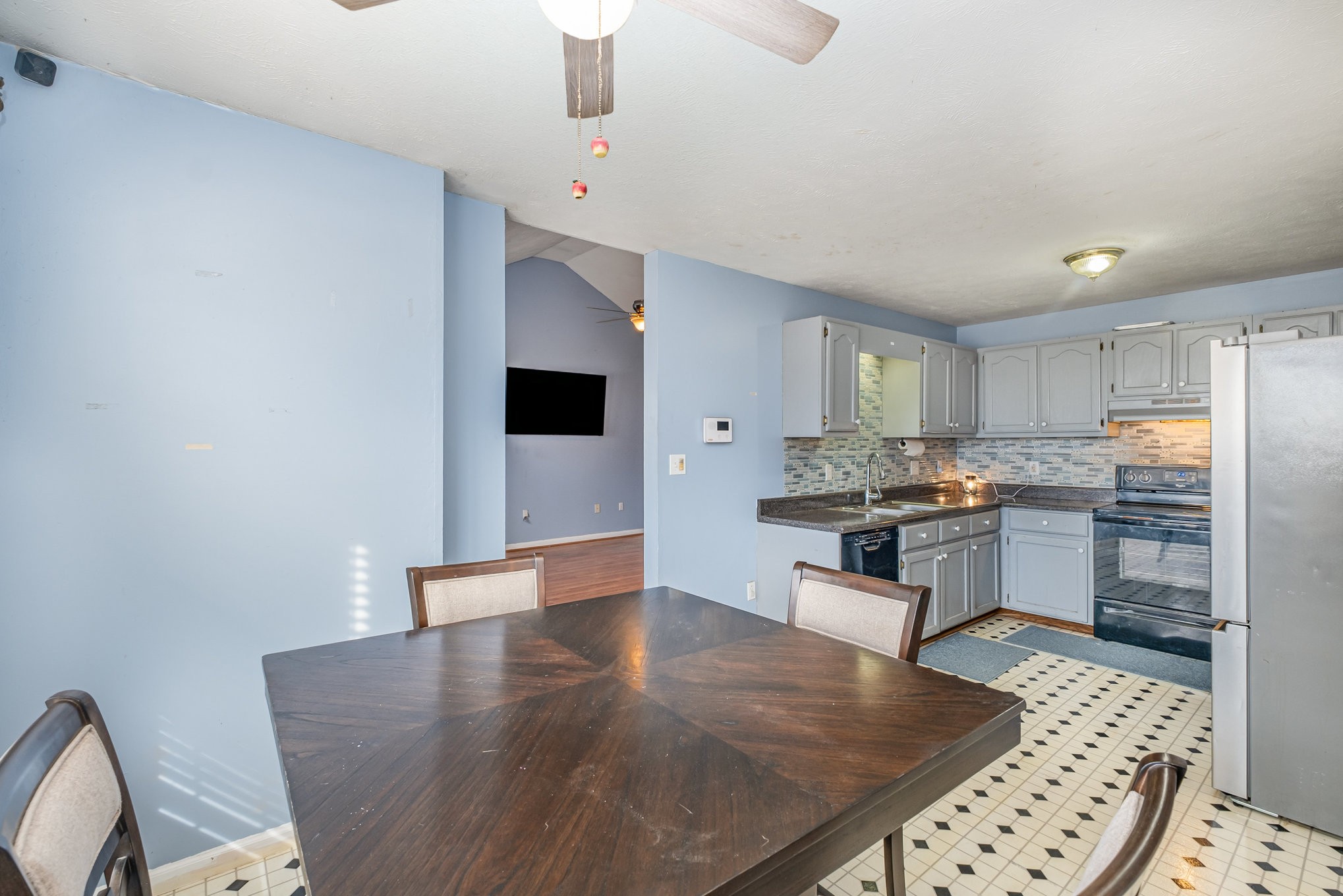 423 Brookside Drive Mount Pleasant, TN 38474 - Photo 9 of 22