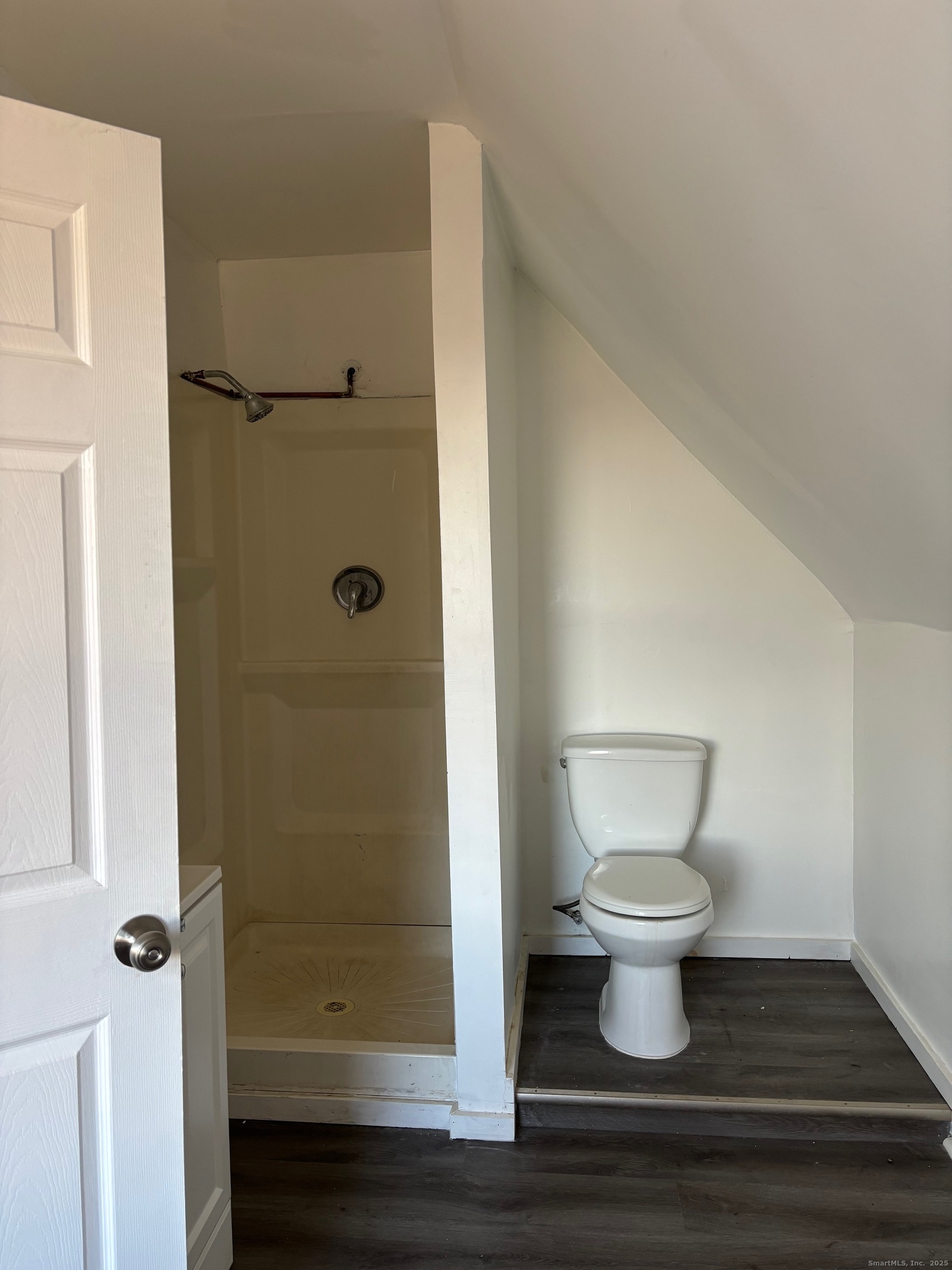 464 Wilmot Avenue Bridgeport, CT 06607 - Photo 18 of 19