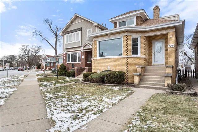 $519,900 | 7718 Westwood, Elmwood Park, IL 60707