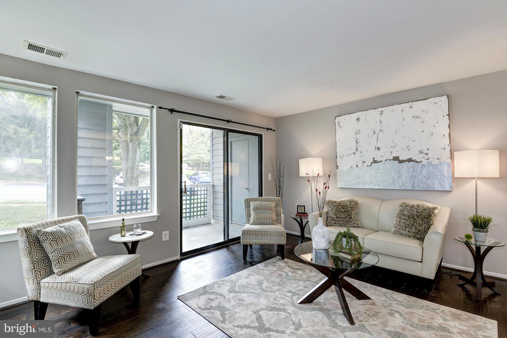 1506 A Summerchase Court, Unit A Reston, VA 20194 - Photo 3 of 30 Living Room