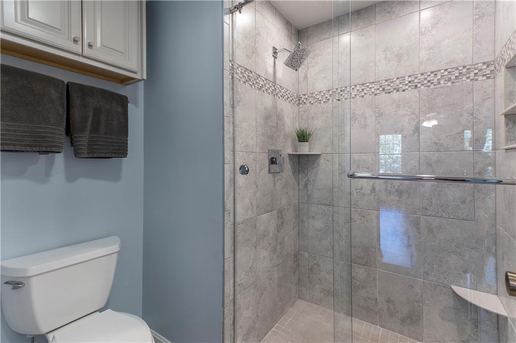 2360 Harrow Road Pittsburgh, PA 15241 - Photo 17 of 25 Gallery Image 17