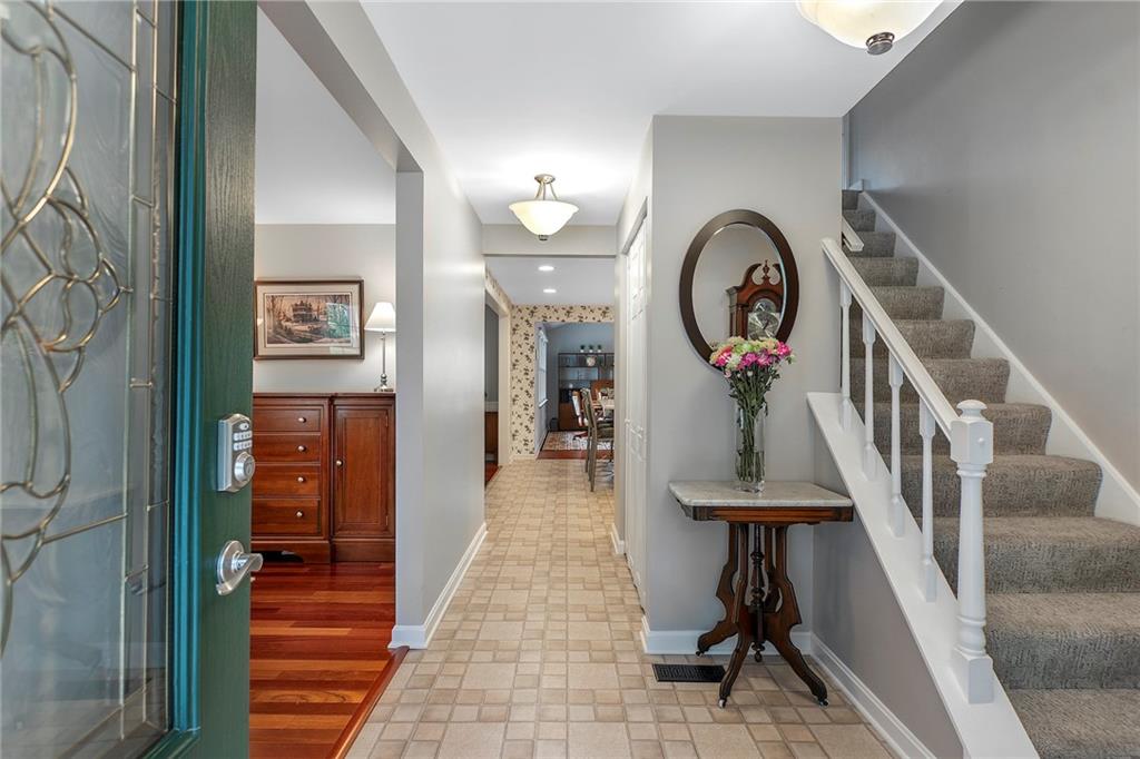 2360 Harrow Road Pittsburgh, PA 15241 - Photo 4 of 25 Gallery Image 4