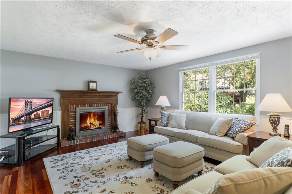 2360 Harrow Road Pittsburgh, PA 15241 - Photo 5 of 25 Gallery Image 5