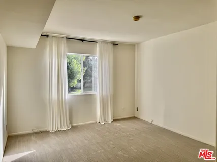 $469,000 | 10707 Camarillo Street, Unit 117, North Hollywood, CA 91602