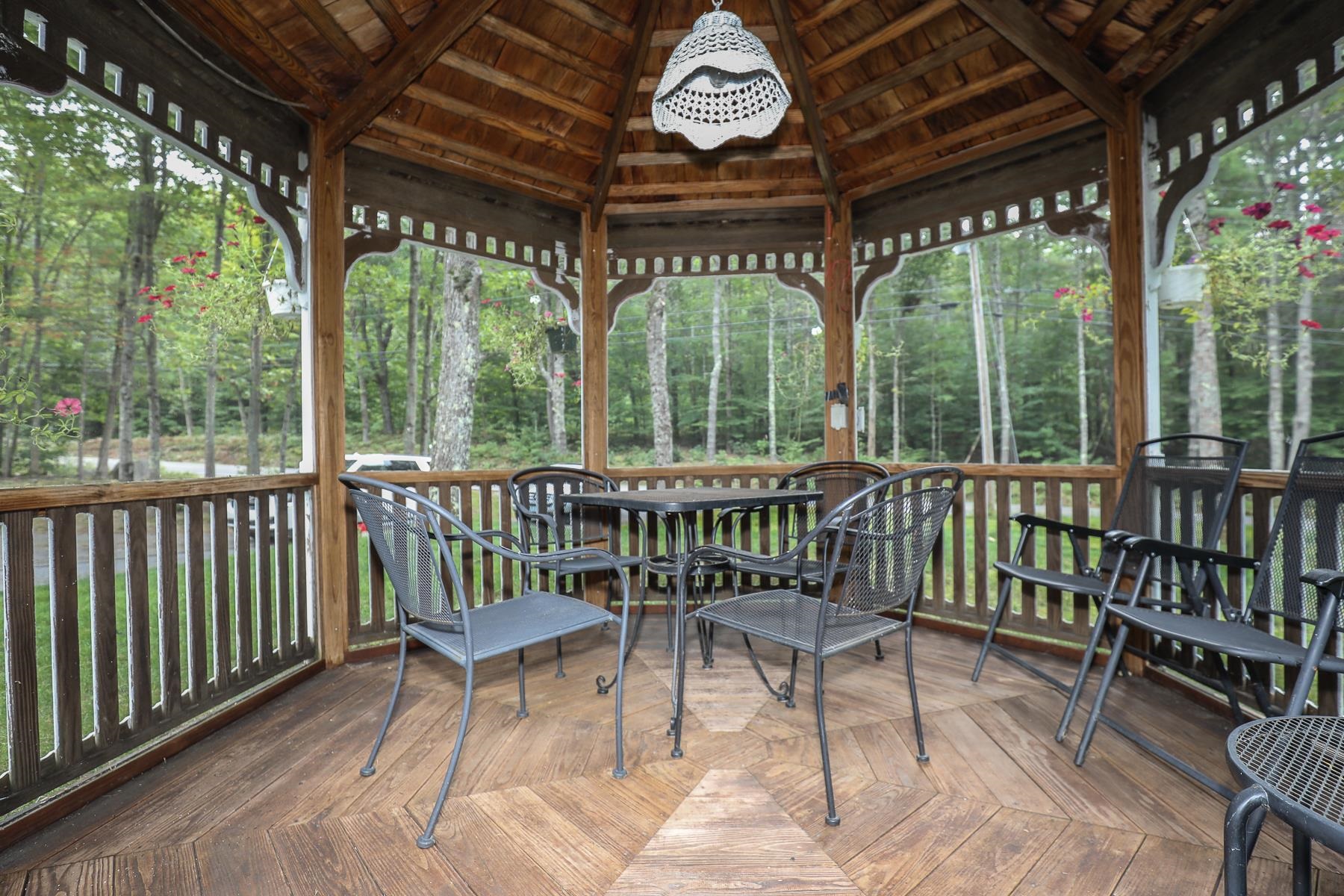 581 East Side Drive Alton, NH 03810 - Photo 3 of 39