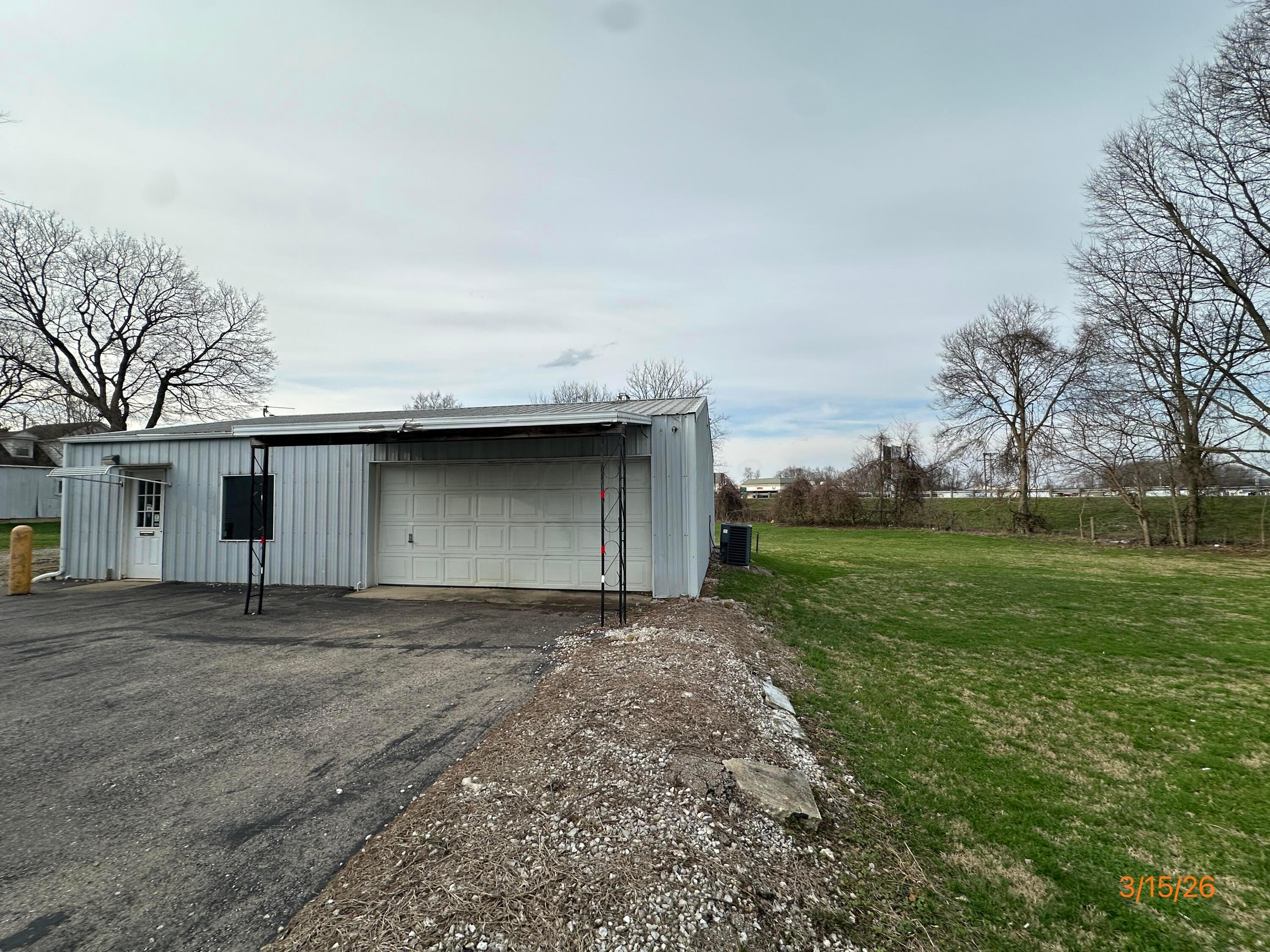 3076 Lithopolis Road Northwest Lancaster, OH 43130 - Photo 26 of 30 Additional outbuilding at back of parcel